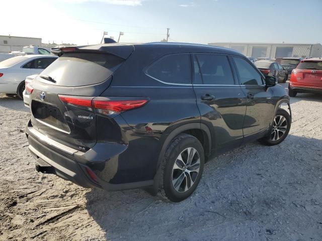 5TDGBRCH2MS515423 - 2021 TOYOTA HIGHLANDER HYBRID XLE BLACK photo 3