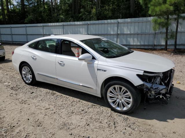 1G4ZN5SZ4JU116714 - 2018 BUICK LACROSSE PREFERRED WHITE photo 4