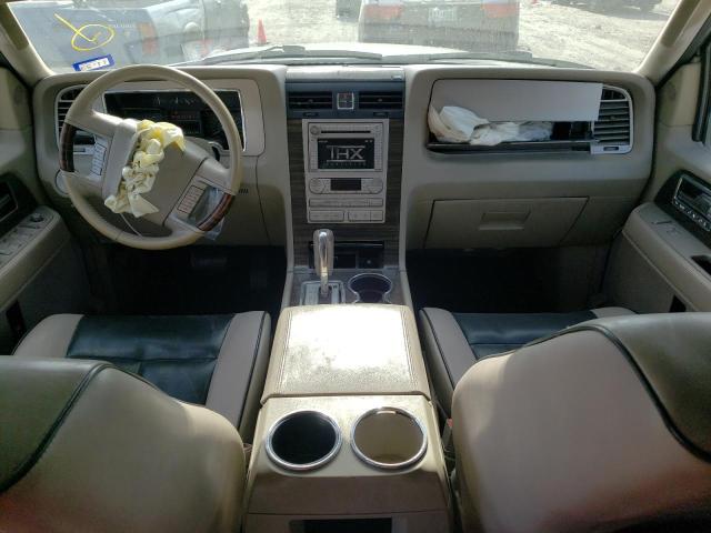 5LMFL27508LJ09060 - 2008 LINCOLN NAVIGATOR L BEIGE photo 8