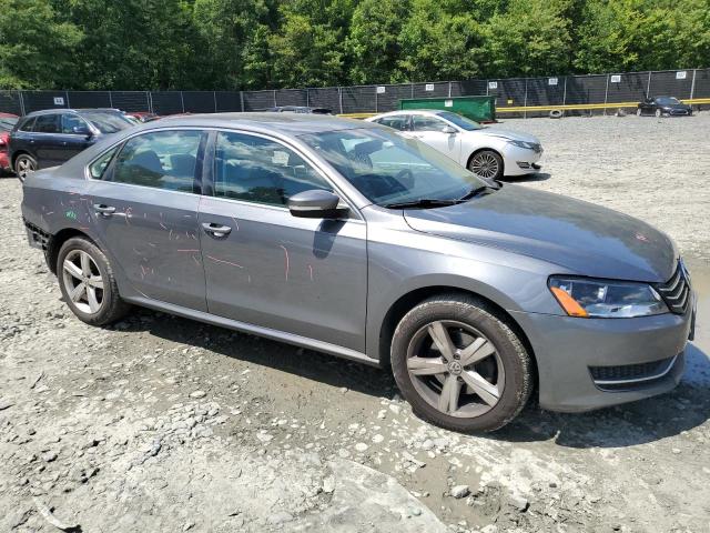 1VWBP7A36DC069346 - 2013 VOLKSWAGEN PASSAT SE GRAY photo 4