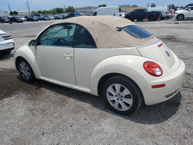 3VWRG3AL2AM004978 - 2010 VOLKSWAGEN NEW BEETLE CREAM photo 2