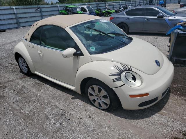 3VWRG3AL2AM004978 - 2010 VOLKSWAGEN NEW BEETLE CREAM photo 4