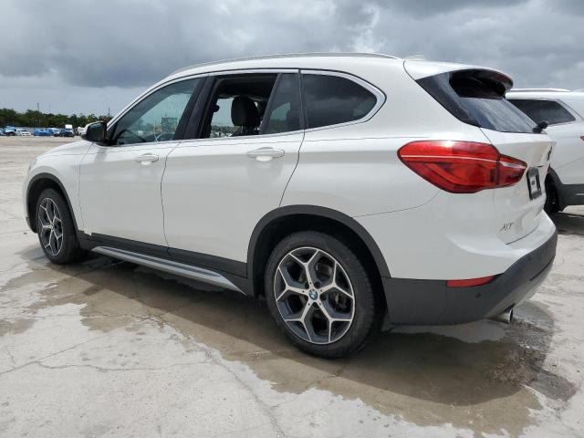 WBXHT3C57K5L89862 - 2019 BMW X1 XDRIVE28I WHITE photo 2