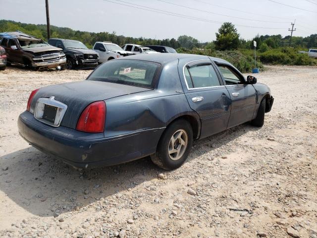 1LNFM82W4WY708532 - 1998 LINCOLN TOWN CAR SIGNATURE TEAL photo 3