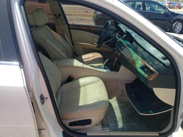 WBANV1C58AC158362 - 2010 BMW 528 XI WHITE photo 5