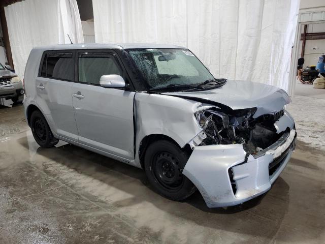 JTLZE4FE0DJ039212 - 2013 TOYOTA SCION XB SILVER photo 4