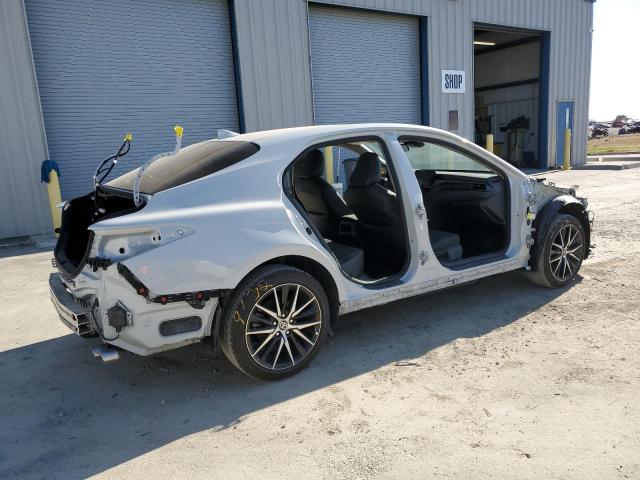 4T1G11AK5PU181239 - 2023 TOYOTA CAMRY SE NIGHT SHADE CREAM photo 3