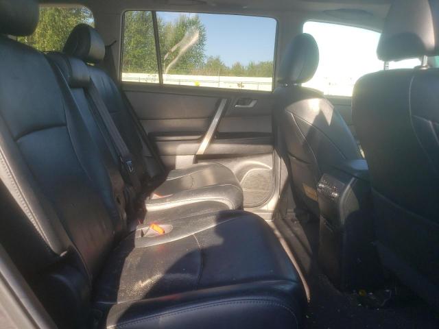 5TDBK3EH1CS094829 - 2012 TOYOTA HIGHLANDER BASE GRAY photo 11