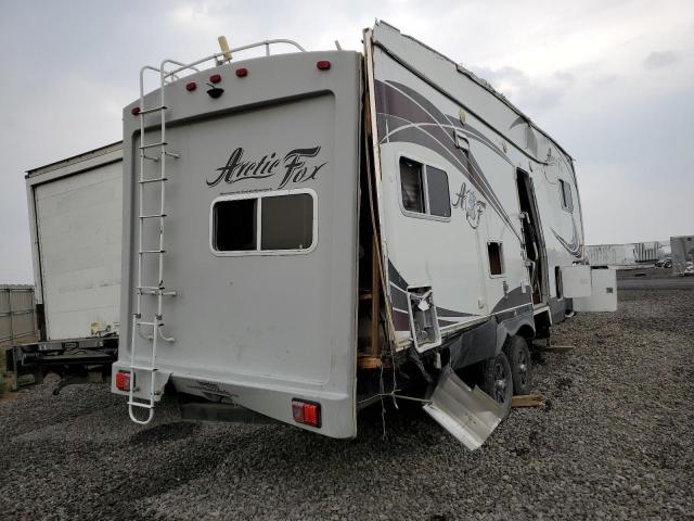 4N15L272XJ0149180 - 2018 OTHR TRAILER თეთრი ფოტო 4