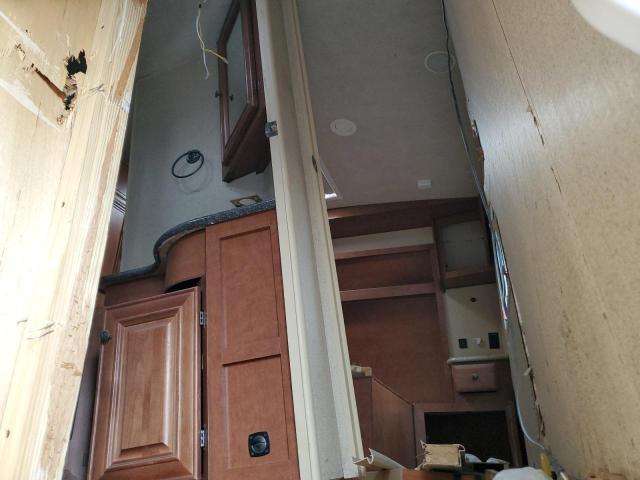 4N15L272XJ0149180 - 2018 OTHR TRAILER თეთრი ფოტო 5