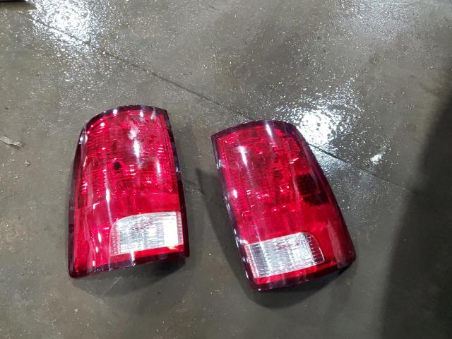 3C6UR5MJ6JG286657 - 2018 RAM 2500 SLT SILVER photo 12