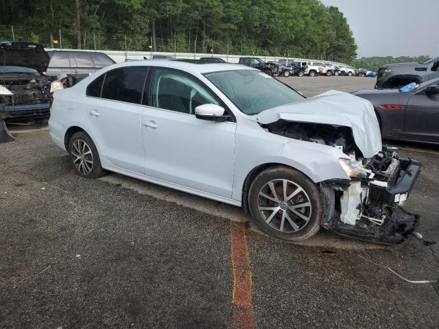 3VWDB7AJ3HM285231 - 2017 VOLKSWAGEN JETTA SE WHITE photo 4