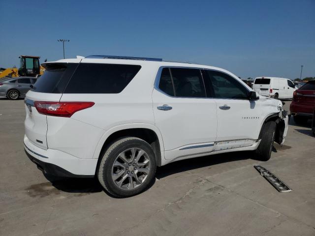 1GNERKKW6JJ240536 - 2018 CHEVROLET TRAVERSE PREMIER WHITE photo 3