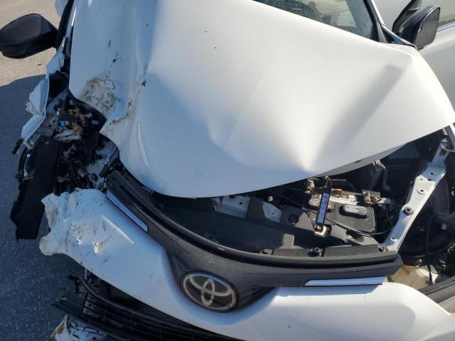 JTMZFREV4JJ182201 - 2018 TOYOTA RAV4 LE თეთრი ფოტო 12