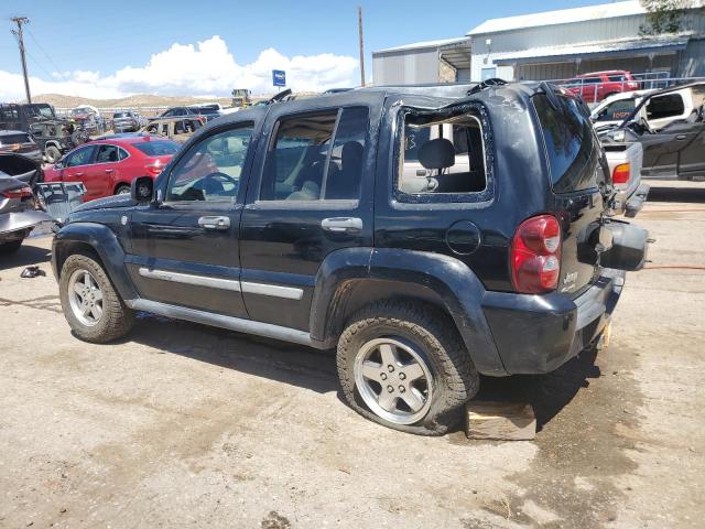 1J8GL38K45W639007 - 2005 JEEP LIBERTY RENEGADE BLACK photo 2