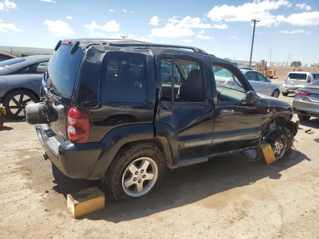 1J8GL38K45W639007 - 2005 JEEP LIBERTY RENEGADE BLACK photo 3