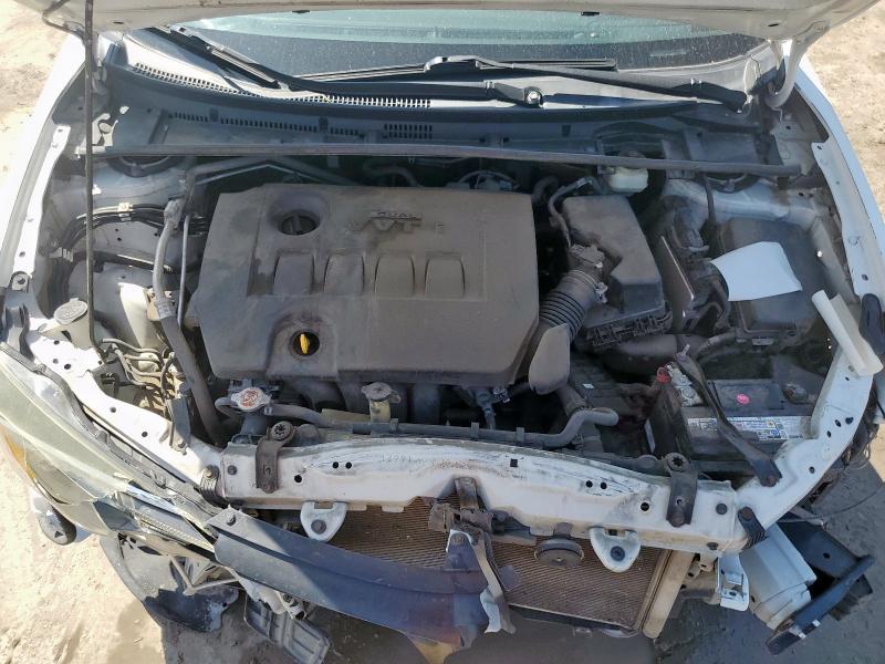 5YFBURHE3KP889354 - 2019 TOYOTA COROLLA L WHITE photo 11