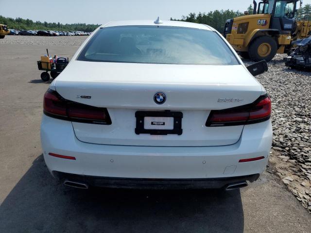 WBA33AG02NCK57972 - 2022 BMW 530XE WHITE photo 6