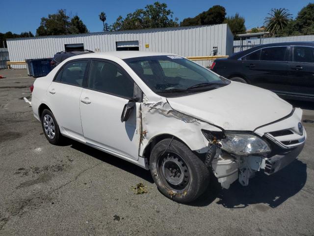 JTDBU4EE3BJ105816 - 2011 TOYOTA COROLLA BASE WHITE photo 4