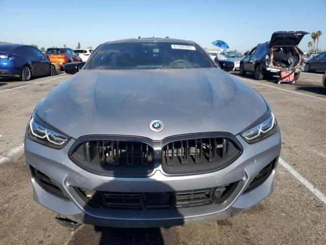 WBABC4C05PCK38290 - 2023 BMW M850XI GRAY photo 5