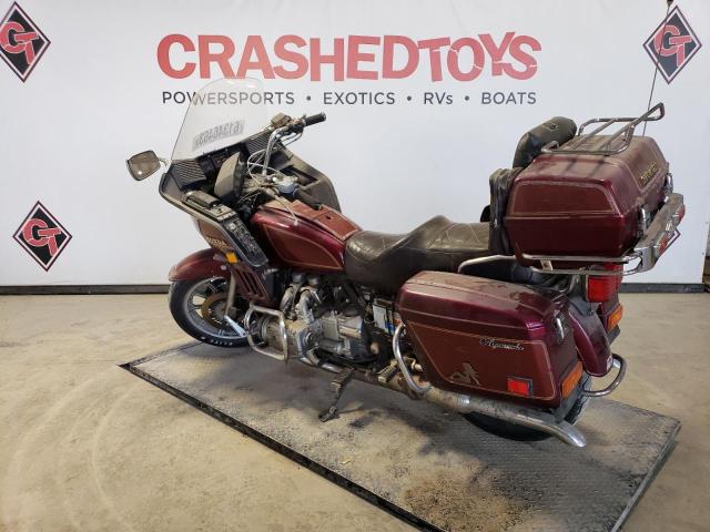 1HFSC0222DA323437 - 1983 HONDA GL1100 A BURGUNDY photo 3