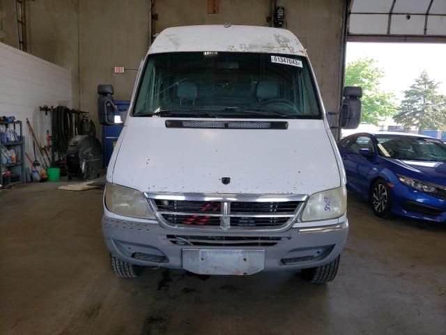 WD2PD744645695519 - 2004 DODGE SPRINTER WHITE photo 5