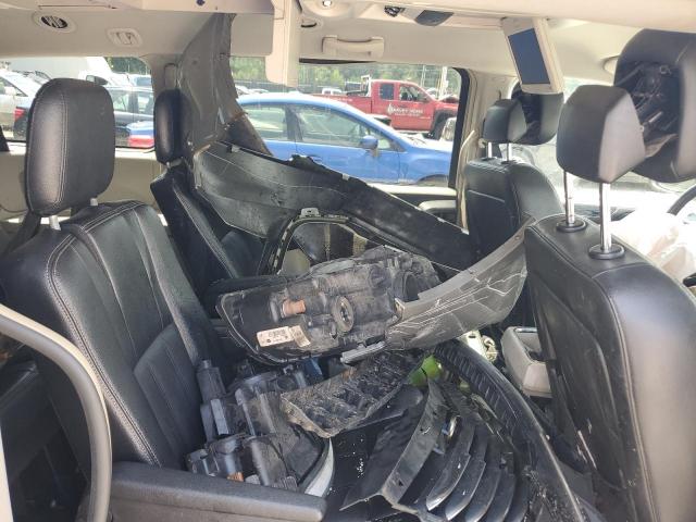 2C4RC1BG4FR545115 - 2015 CHRYSLER TOWN & COU TOURING 银色 照片 11