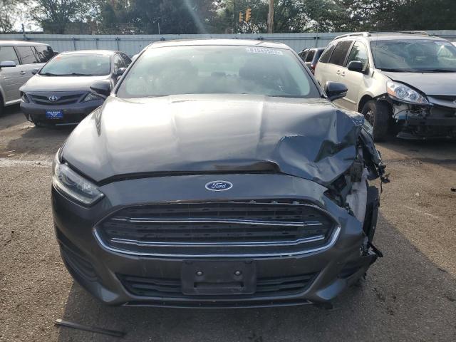 1FA6P0H75G5122816 - 2016 FORD FUSION SE ნაცრისფერი ფოტო 5