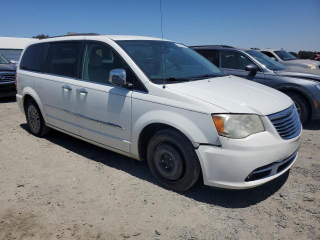2C4RC1CGXDR646946 - 2013 CHRYSLER TOWN & COU TOURING L WHITE photo 4