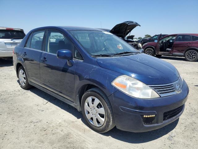 3N1BC11E68L352453 - 2008 NISSAN VERSA S BLUE photo 4