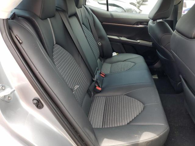 4T1G11AK5PU735007 - 2023 TOYOTA CAMRY SE NIGHT SHADE SILVER photo 10