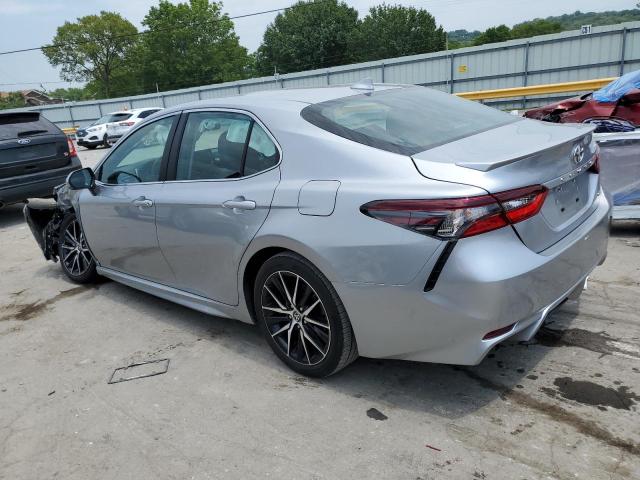 4T1G11AK5PU735007 - 2023 TOYOTA CAMRY SE NIGHT SHADE SILVER photo 2