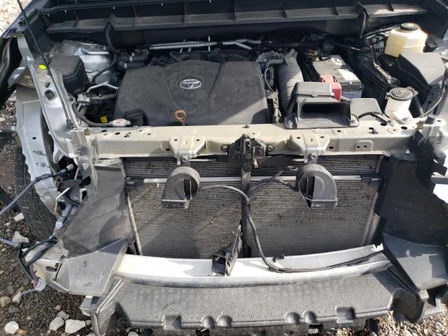 5TDGZRBH0MS138927 - 2021 TOYOTA HIGHLANDER XLE SILVER photo 11
