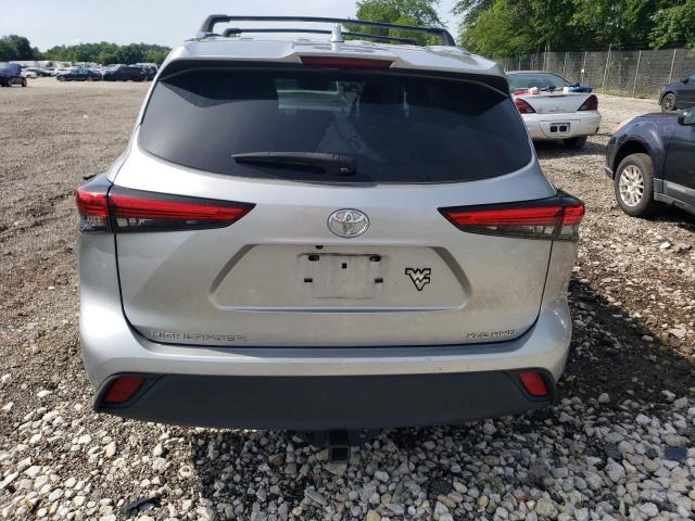 5TDGZRBH0MS138927 - 2021 TOYOTA HIGHLANDER XLE SILVER photo 6