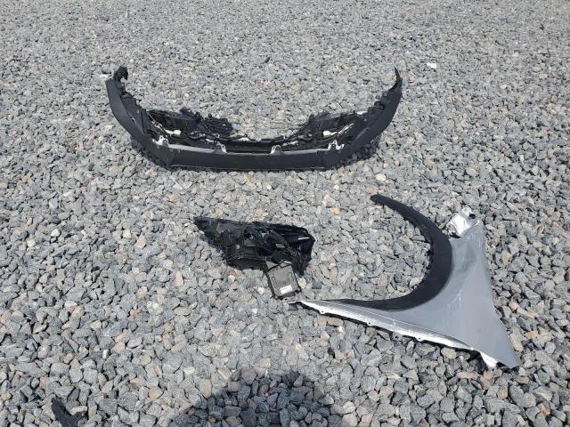 JTJYARBZ5J2110173 - 2018 LEXUS NX 300 BASE ვერცხლისფერი ფოტო 13