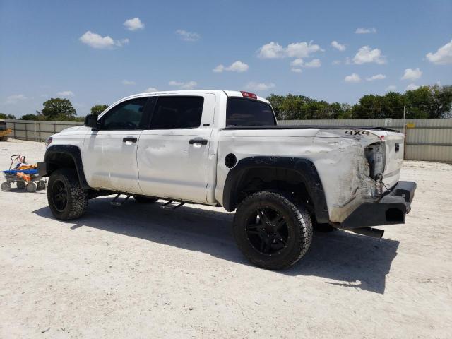 5TFDW5F11FX426938 - 2015 TOYOTA TUNDRA CREWMAX SR5 WHITE photo 2