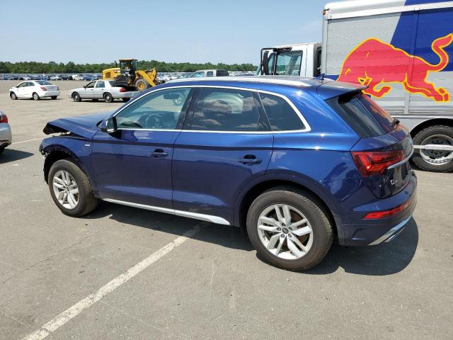 WA1GAAFY5N2105752 - 2022 AUDI Q5 PREMIUM 45 BLUE photo 2