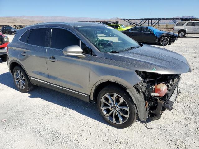 5LMCJ2C99HUL32743 - 2017 LINCOLN MKC SELECT Մոխրագույն լուսանկար 4
