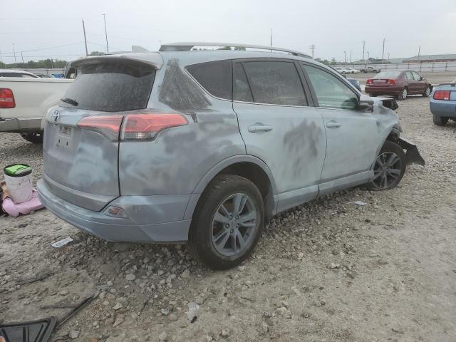 2T3RFREV5HW607324 - 2017 TOYOTA RAV4 XLE GRAY photo 4