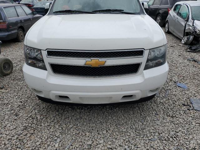 1GNSKJE73CR148729 - 2012 CHEVROLET SUBURBAN K1500 LT WHITE photo 11