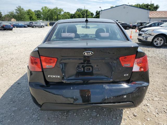 KNAFU4A28D5653803 - 2013 KIA FORTE EX BLACK photo 6