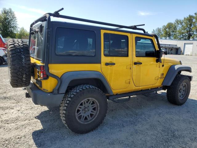 1C4HJWDG3FL585545 - 2015 JEEP WRANGLER U SPORT YELLOW photo 3