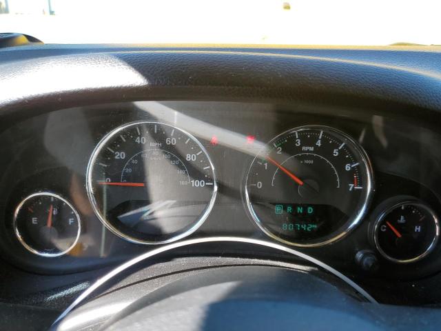 1C4HJWDG3FL585545 - 2015 JEEP WRANGLER U SPORT YELLOW photo 9