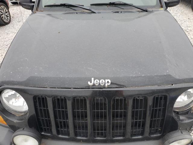 1J4GL38K85W725325 - 2005 JEEP LIBERTY RENEGADE BLACK photo 11