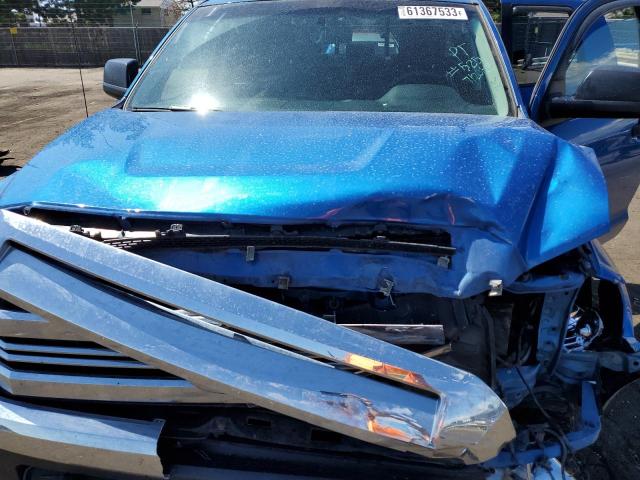5TFUM5F16GX068940 - 2016 TOYOTA TUNDRA DOUBLE CAB SR/SR5 BLUE photo 11