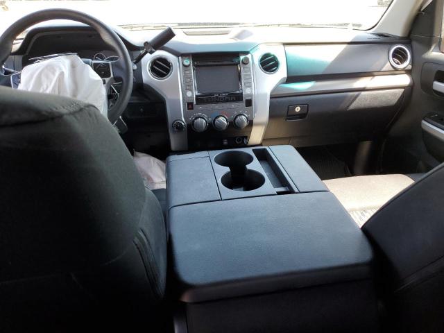 5TFUM5F16GX068940 - 2016 TOYOTA TUNDRA DOUBLE CAB SR/SR5 BLUE photo 8