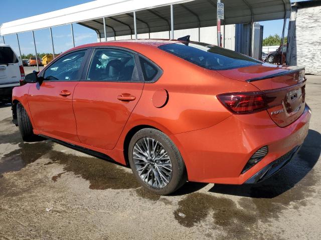 3KPF54AD1NE421745 - 2022 KIA FORTE GT LINE ORANGE photo 2