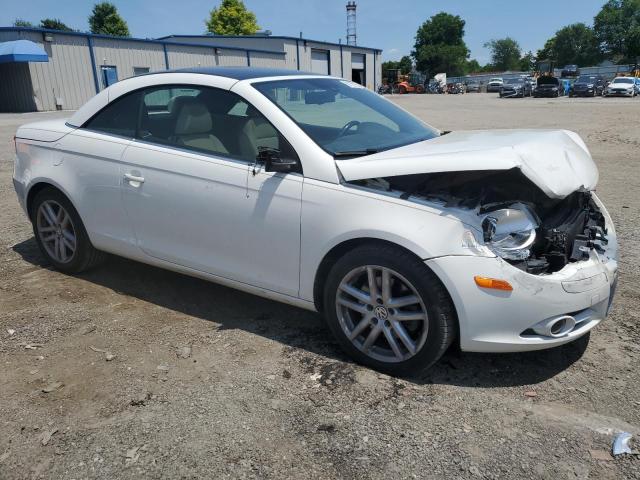 WVWFA71F79V013878 - 2009 VOLKSWAGEN EOS LUX 白色 照片 4