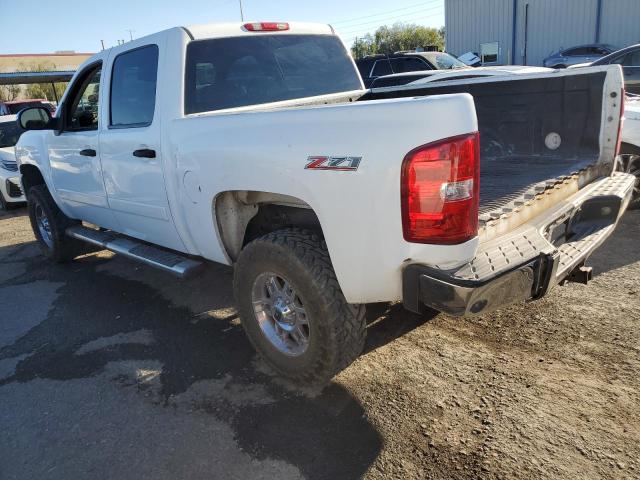 2GCEC13C471703382 - 2007 CHEVROLET SILVERADO C1500 CREW CAB WHITE photo 2