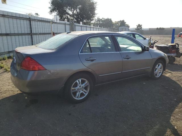 1HGCM568X6A020305 - 2006 HONDA ACCORD EX GRAY photo 3